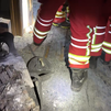 Un patinete provoca un incendio en un piso de Getafe y los bomberos liberan a una madre y sus dos hijos