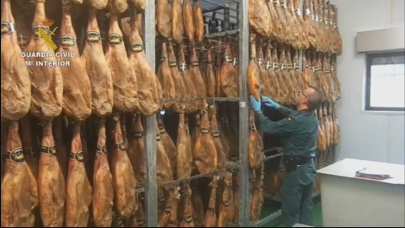 Uno de cada cuatro productos falsificados son bebidas o comidas