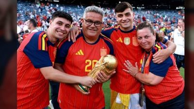 El título del Mundial pertenece tanto a Selección española como a sus familias