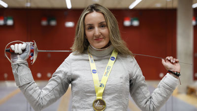 La sablista Martín-Portugués: "Me gustaría ser madre tras Los Ángeles y volver a competir"