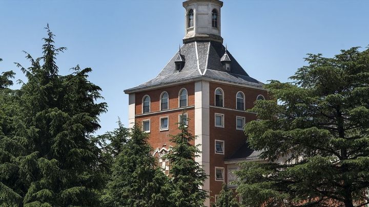 Edificio del Rectorado de la Universidad Complutense de Madrid en la Ciudad Universitaria