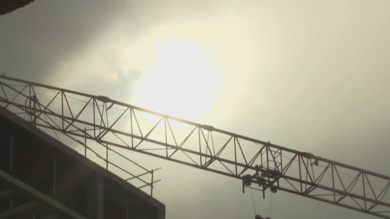 Las altas temperaturas obligan a activar medidas laborales para evitar golpes de calor y deshidratación