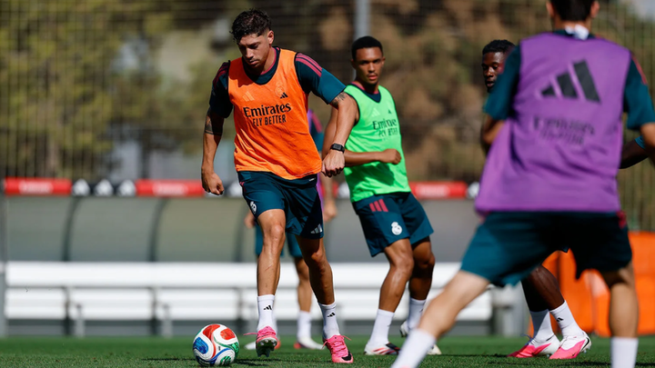 La incorporación de Valverde, principal novedad en los entrenamientos del Real Madrid