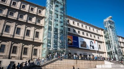 Detenido un hombre por una agresión sexual y robo en los alrededores del Reina Sofía