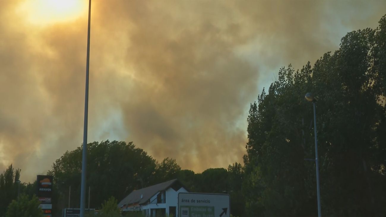 El incendio de San Martín de Valdeiglesias se complica con un nuevo foco en Pelayos de la Presa