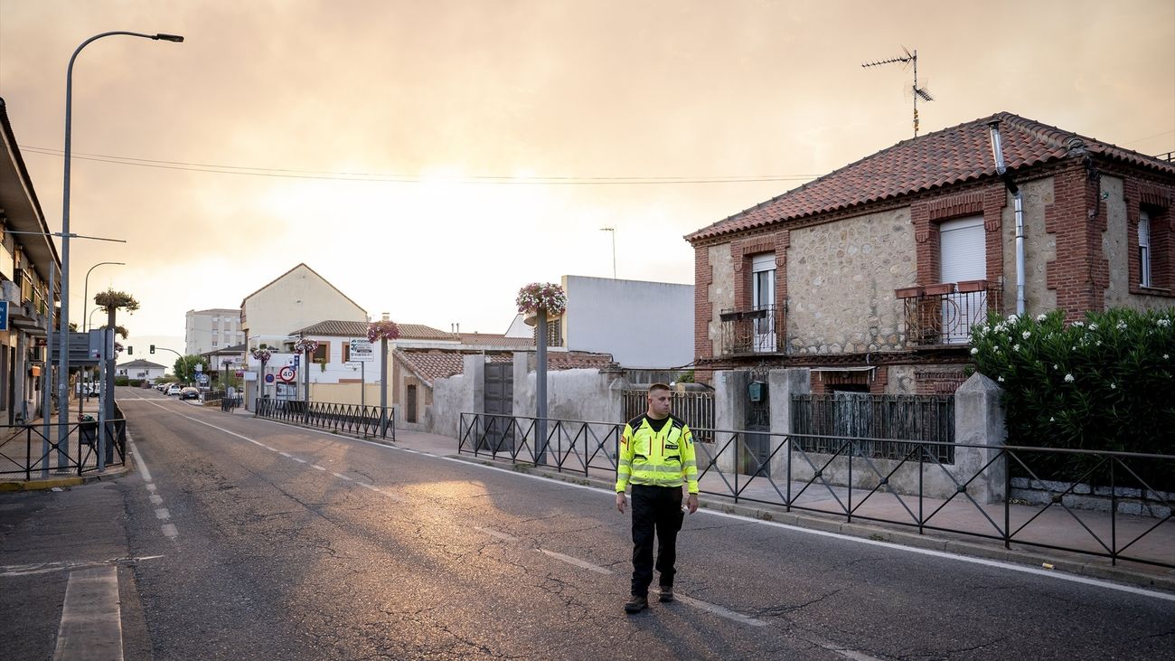 La Comunidad de Madrid diseña un dispositivo en carreteras cortadas por los  incendios