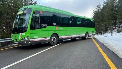 Los autobuses interurbanos se vuelcan con los evacuados por los incendios en la Comunidad