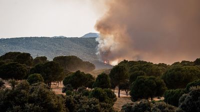 Madrid cierra cinco escuelas infantiles y suspende cinco campamentos por los incendios