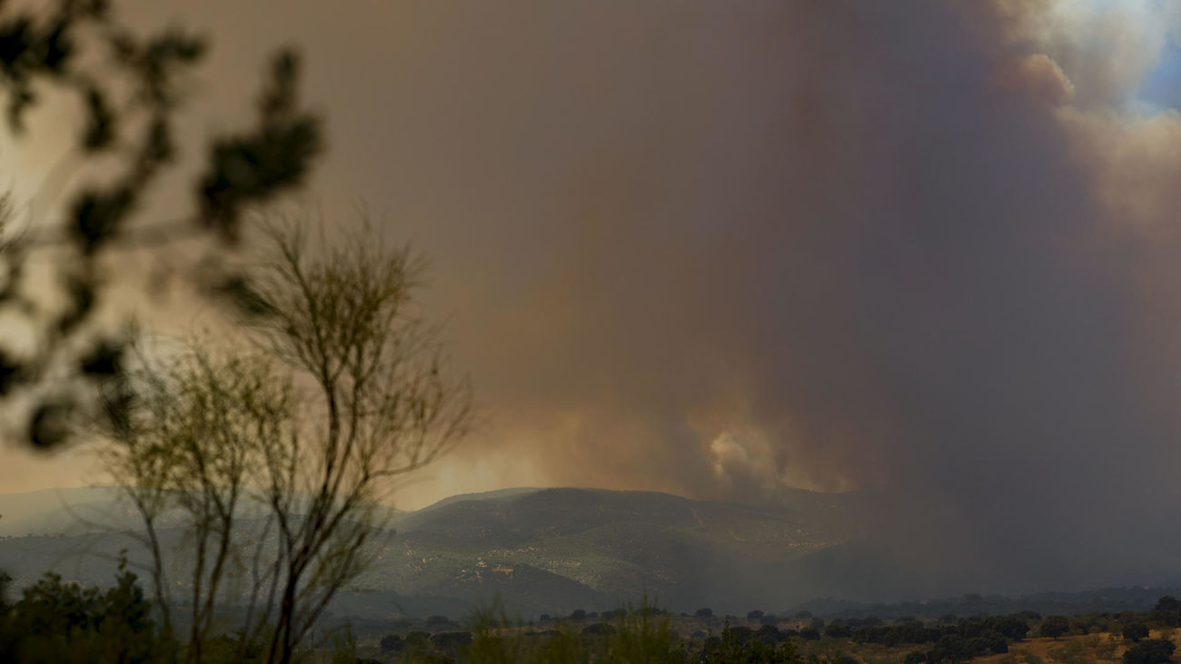 Madrid se enfrenta a horas decisivas en la lucha frente a los incendios