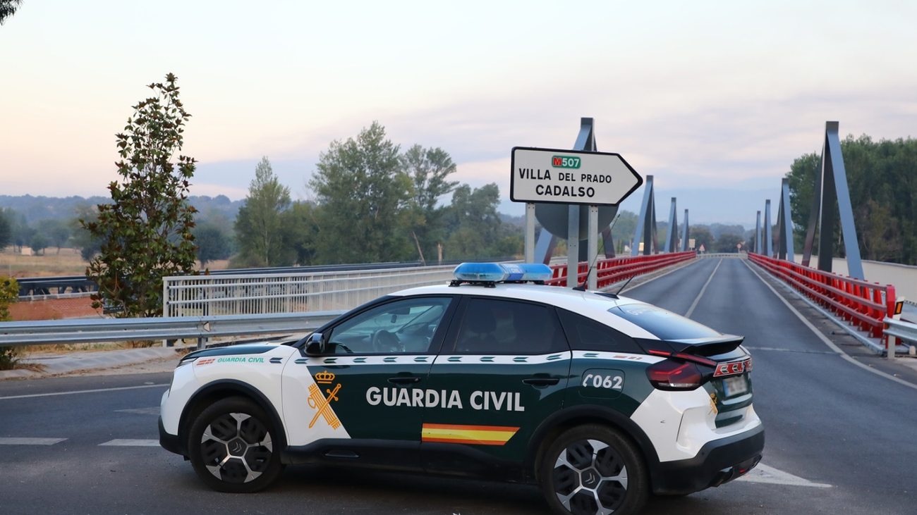 Navas del Rey acoge a los vecinos evacuados de Pelayos de la Presa por  el incendio