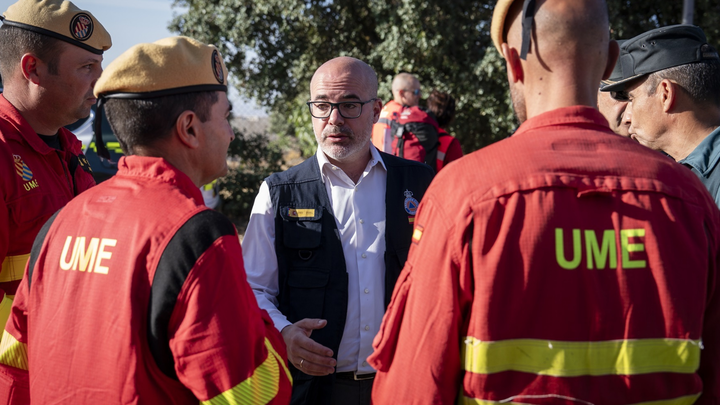Las autoridades insisten en seguir las indicaciones ante los incendios que asolan Madrid