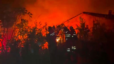 Los frentes de los incendios de Madrid y Ávila contenidos pero no controlados