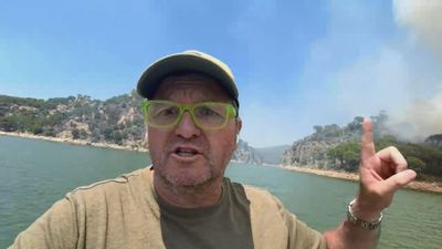 Un vecino desde el pantano de San Martín: "Esto es un auténtico desastre, el monte se ha perdido"