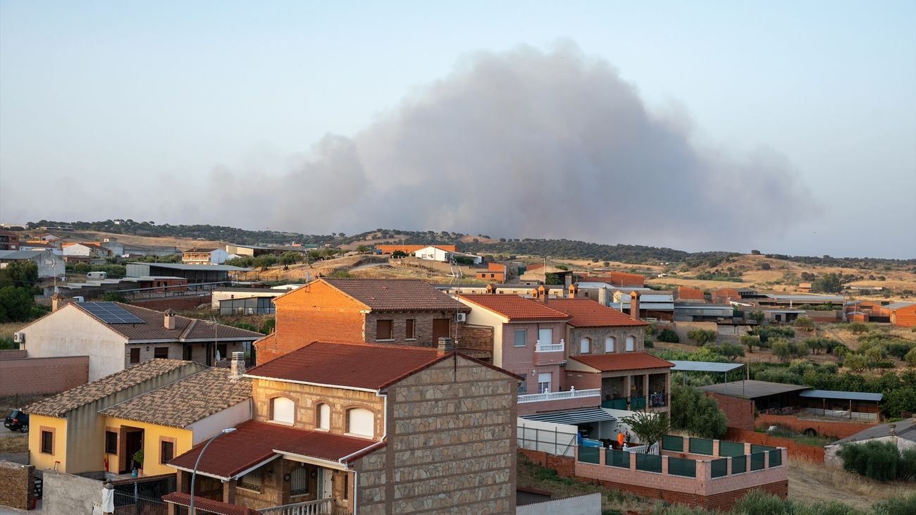 Decretan la evacuación de una urbanización en Villa del Prado que estaba confinada