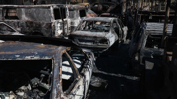 Incendio en la Sierra Oeste: "Está todo quemado", el desolador regreso de los vecinos a sus casas