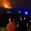 DIRECTO |  Rachas de viento de hasta 30 km/h complican la lucha contra el incendio en la Sierra Oeste de Madrid