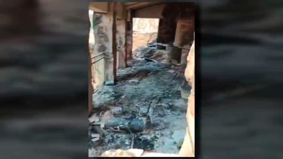 Las primeras familias regresan a sus casas tras el incendio y descubren el alcance de la tragedia: "Todo derretido por el fuego"