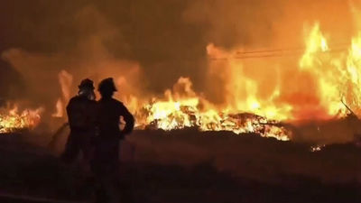 El Valle del Tiétar (Ávila), a merced del fuego y los cambios del viento