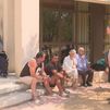 La Escuela de Policía Nacional de Ávila se convierte en refugio para cientos de evacuados por el incendio