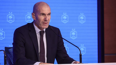 Zidane toma el timón de Francia:  "Es un sueño hecho realidad"
