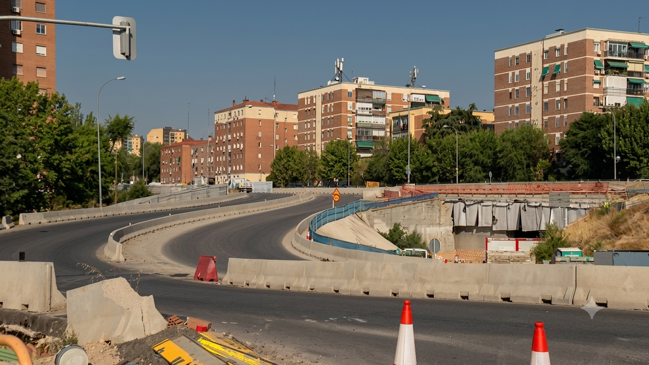 Eliminada una de las curvas-desvío en las obras de la A-5, quedan otras dos