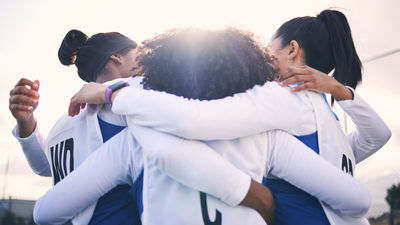 Sota, caballo y reina: la mujer en el sector del fútbol