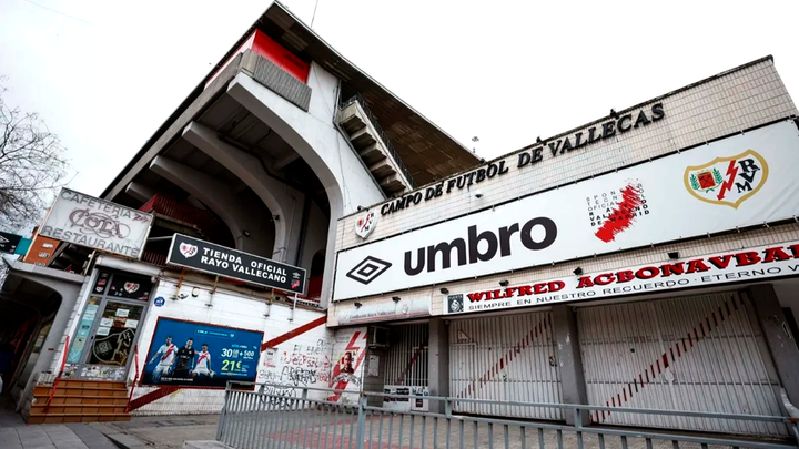 Comienzas las obras de urgencia en el Estadio de Vallecas