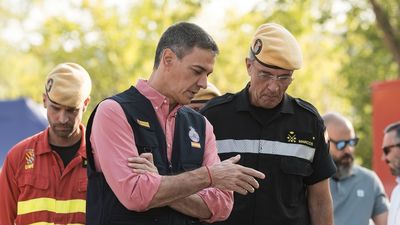 Sánchez confirma que hay 10 incendios activos y pide "paciencia" ante "horas decisivas" por la ola de calor