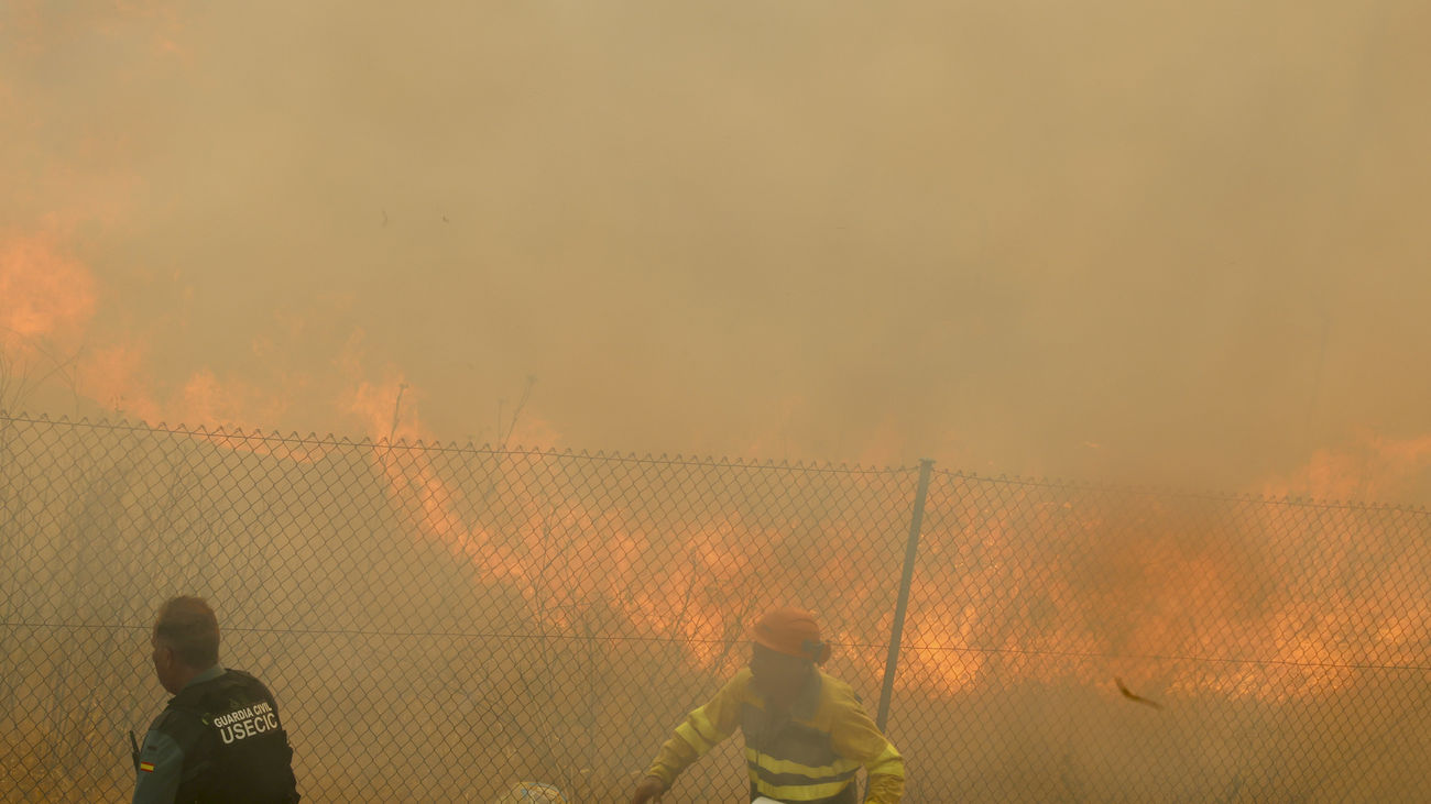 Estabilizado el incendio de Ávila, la preocupación se traslada a Zamora y León