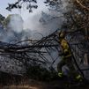 El incendio de la Sierra Oeste de Madrid sigue estabilizado mientras se extinguen los últimos puntos calientes