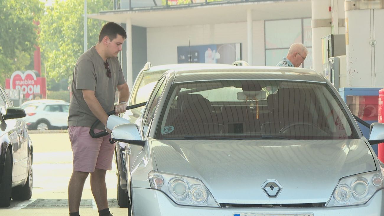 El precio del carburante sube otros seis céntimos por la eliminación del impuesto especial-