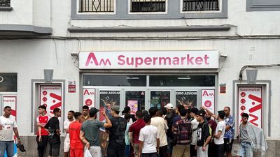 Se pide a los comercios de Ceuta a pie de calle que cierren por no poder garantizar la seguridad