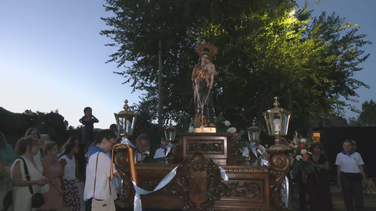 Soto del Real celebra la Bajada de la Virgen del Rosario, uno de los actos más emotivos de sus fiestas