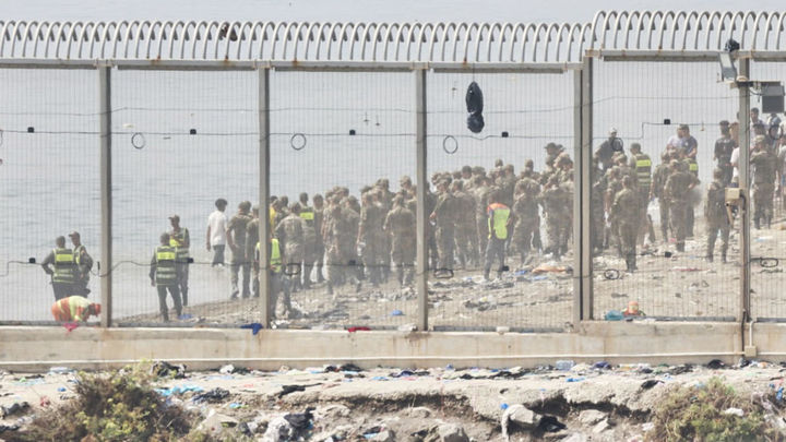 Veintidós países de la UE señalan la regularización de España como "factor de atracción" en la crisis de Ceuta