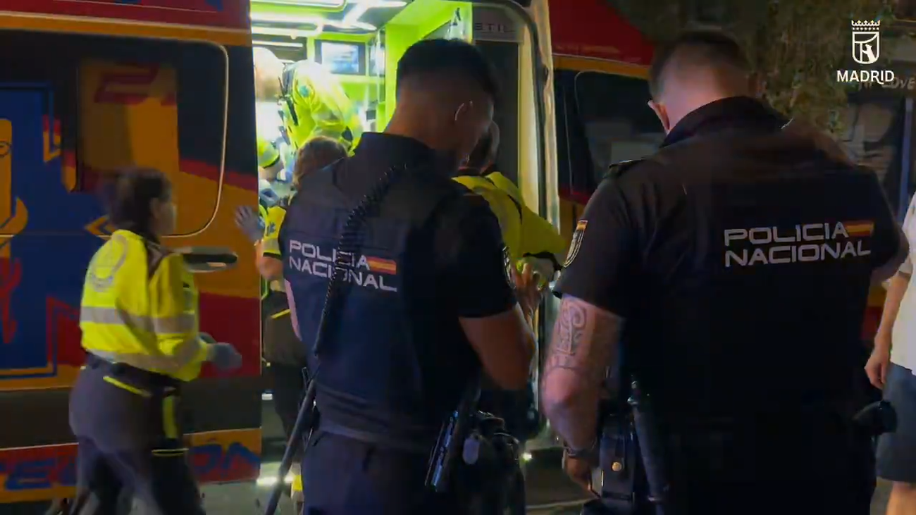 Dos agresiones violentas en una hora en Madrid: un joven intubado en Príncipe Pío y otro apuñalado en Carretas