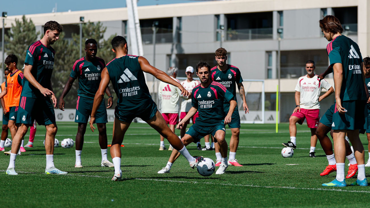 Huijsen sigue al margen del grupo y Mastantuono trabaja en el gimnasio