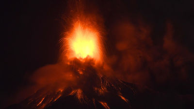 Evacuaciones en Guatemala por las erupciones del volcán de Fuego