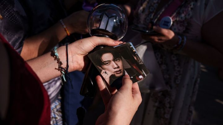 Merch del grupo BTS
