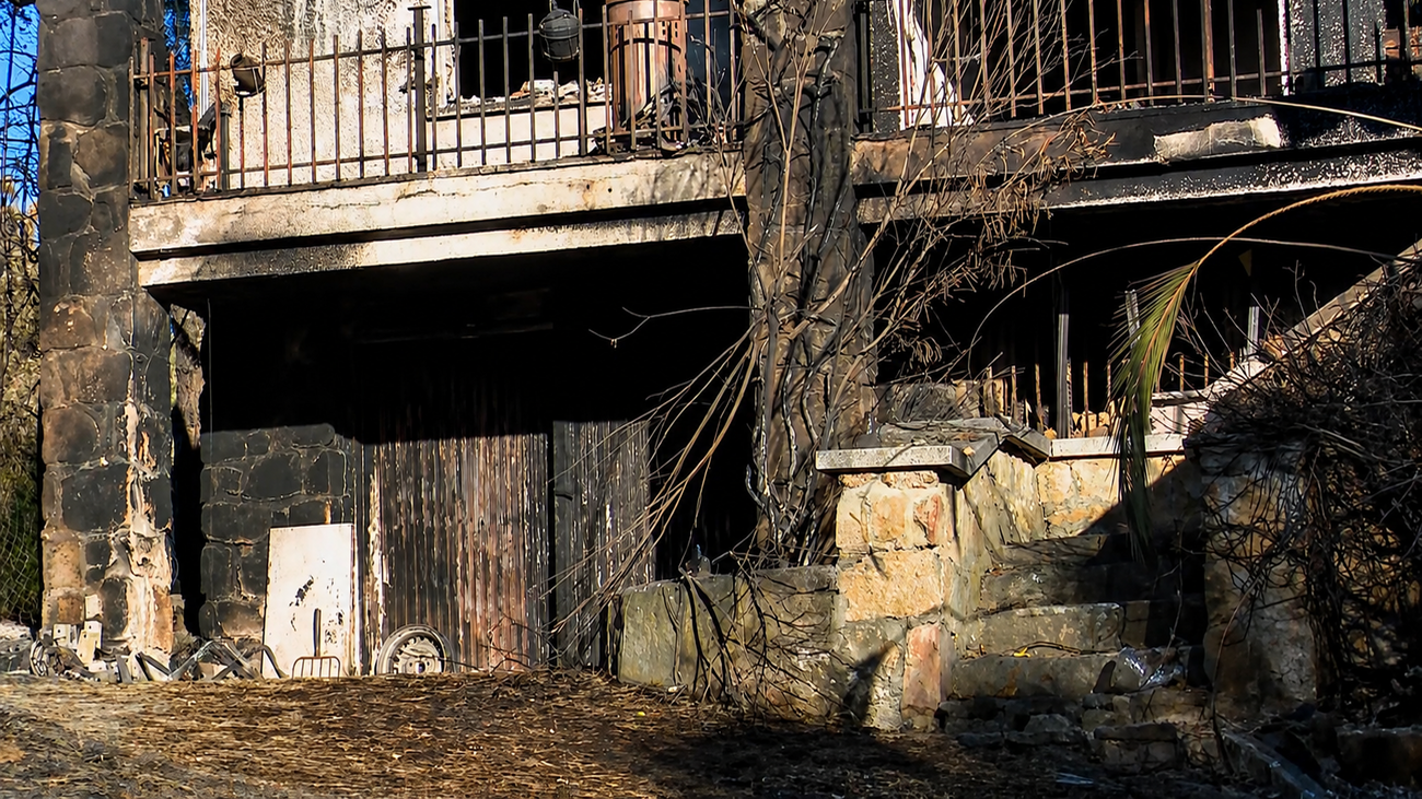 El día después del incendio en Pelayos de la Presa: "Decir a un vecino que ha perdido su casa fue lo más duro de mi vida"