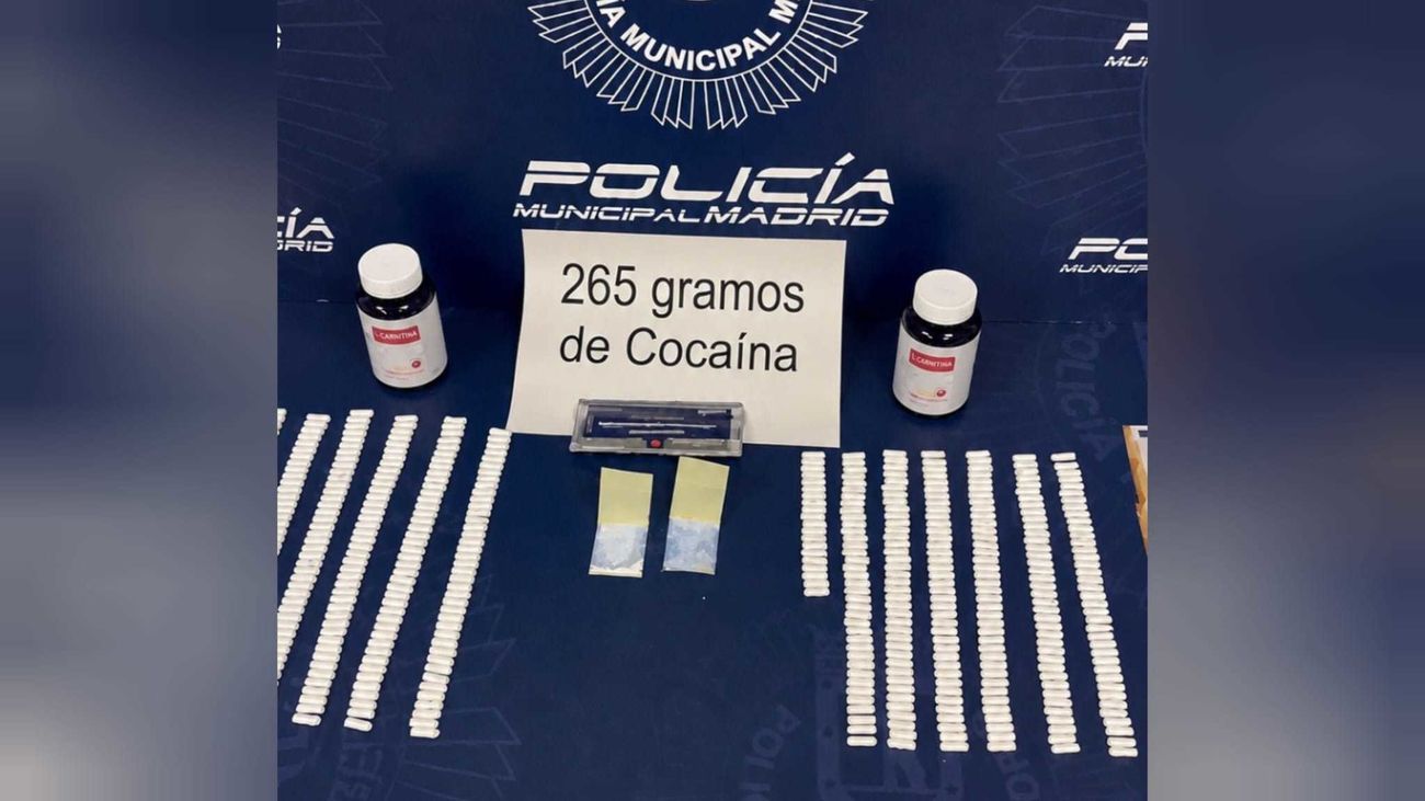 Detenidos dos hombres en Tetuán con cerca de 500 cápsulas de cocaína ocultas en botes de L-carnitina