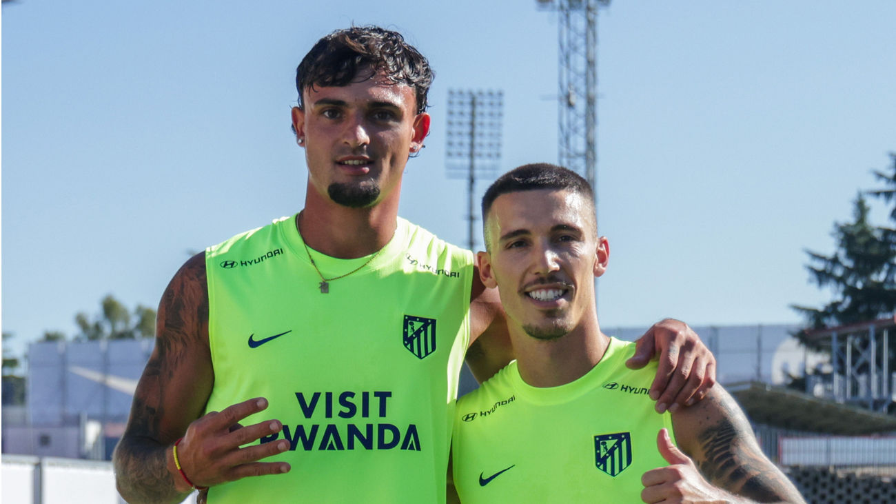 Grimaldo y Pubill se incorporan a los entrenamientos con el Atletico de Madrid
