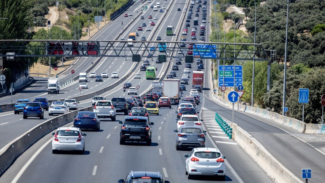 Vehículos durante la segunda operación salida del verano 2026,