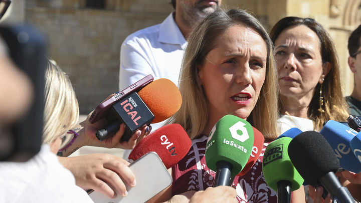El PP exige al Gobierno que suspenda sus vacaciones para dar explicaciones sobre la crisis en Ceuta