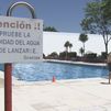 Lanzarse al agua de cabeza: un gesto que puede provocar una lesión de médula irreversible