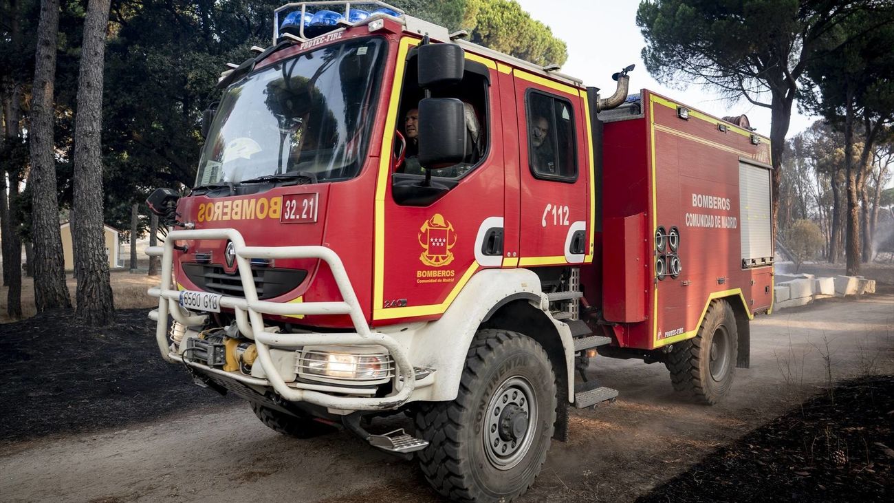 Madrid envía 5 dotaciones y 3 helicópteros para combatir los incendios de Segovia junto al Parque Nacional de Guadarrama
