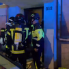 Muere un hombre de 61 en la explosión y posterior incendio de un semisótano de un edificio en Madrid