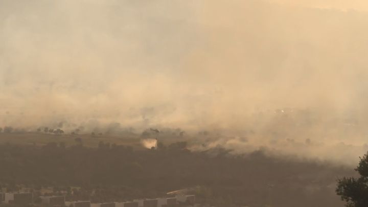 El fuego de Navas de San Antonio (Segovia) obliga evacuar Los Ángeles y Vegas de Matute