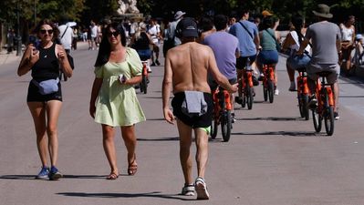 Madrid afronta un lunes con temperaturas de 38ºC: Aemet mantiene la alerta amarilla por calor