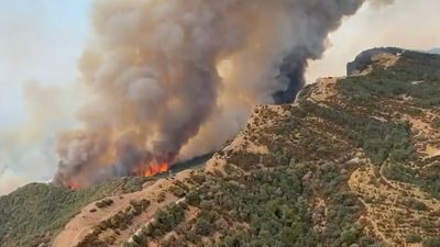 Un batallón de la UME de Torrejón de Ardoz se une a la extinción del fuego de Riglos (Huesca)
