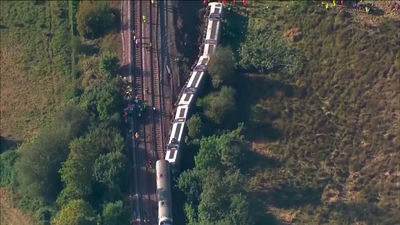 Descarrila un tren en el sur de Inglaterra sin víctimas mortales ni heridos graves